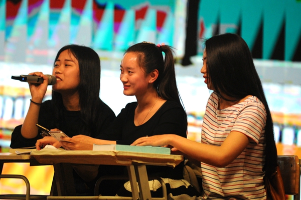 “心随剧动 梦想花开”第五届校园心理剧大赛隆重开演