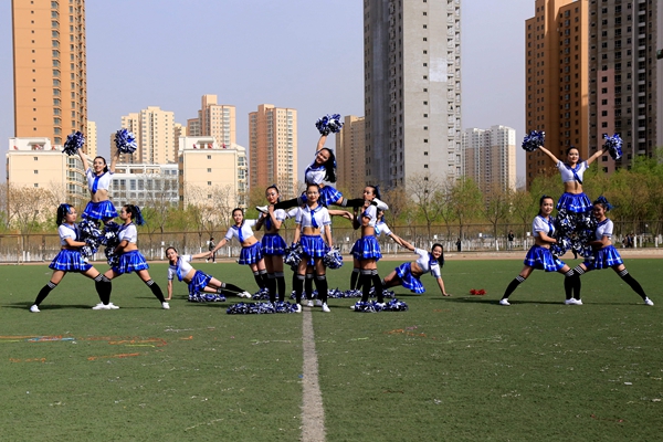 舞动工大四月天